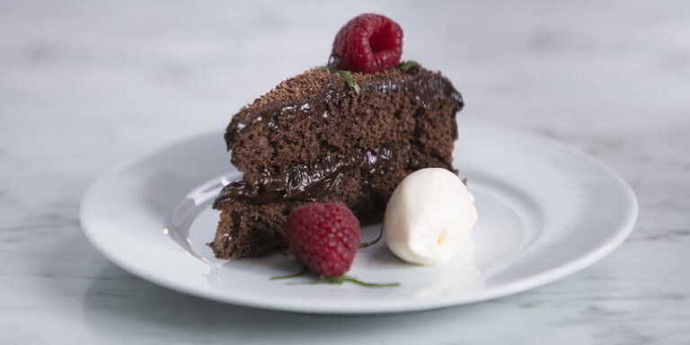 Chocolate sponge cake