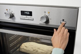 The multifunction oven with PlusSteam